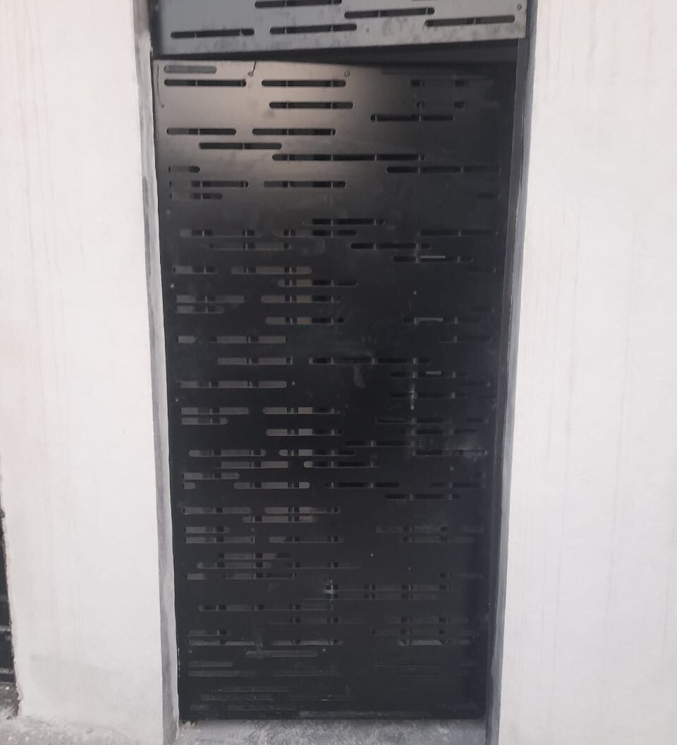 Nueva puerta instalada