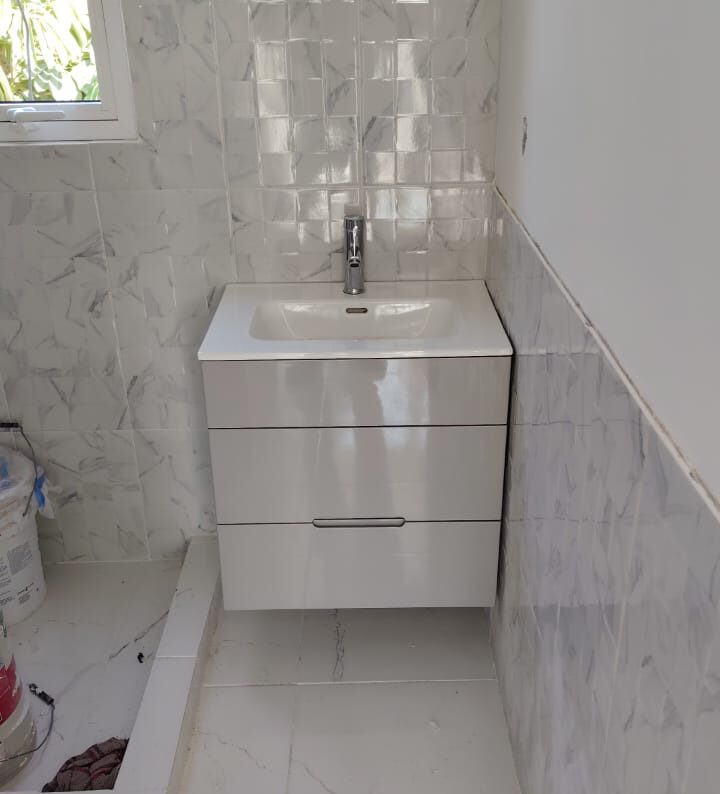 Mueble de baño fabricado a medida.