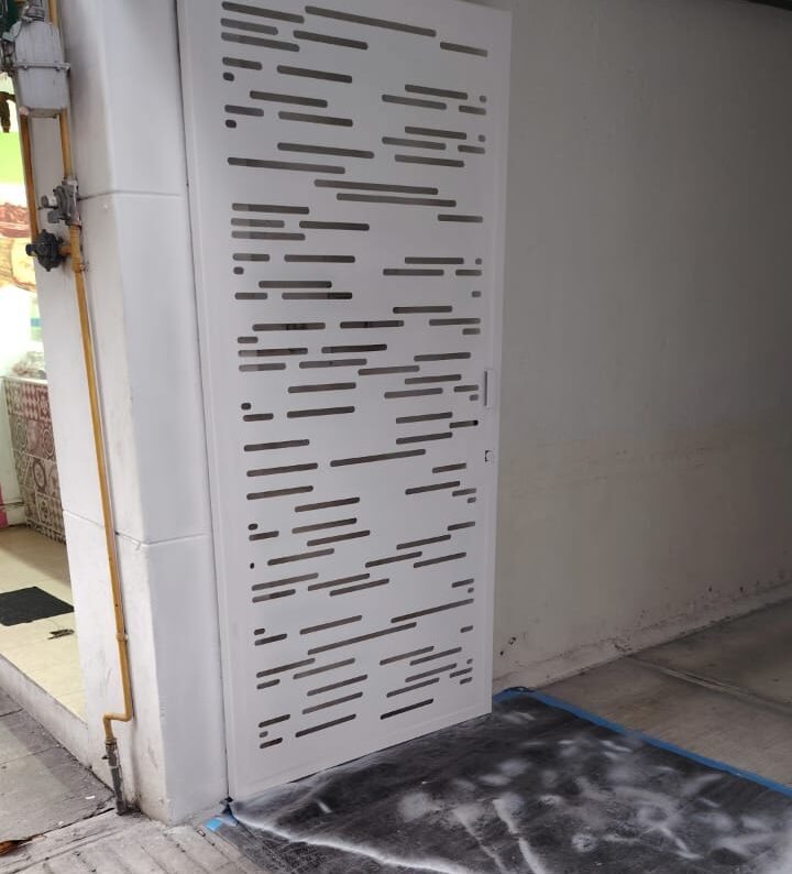 Pintura y acabados finales.